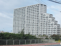 アルトゥーレ美浜（沖縄県中頭郡北谷町）