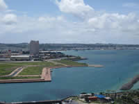 アルトゥーレ美浜（沖縄県中頭郡北谷町）